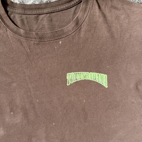 Vintage Tommy Bahama T Shirt Mens XXL Brown Casino Woman Graphic Logo Thrashed - Picture 2 of 6